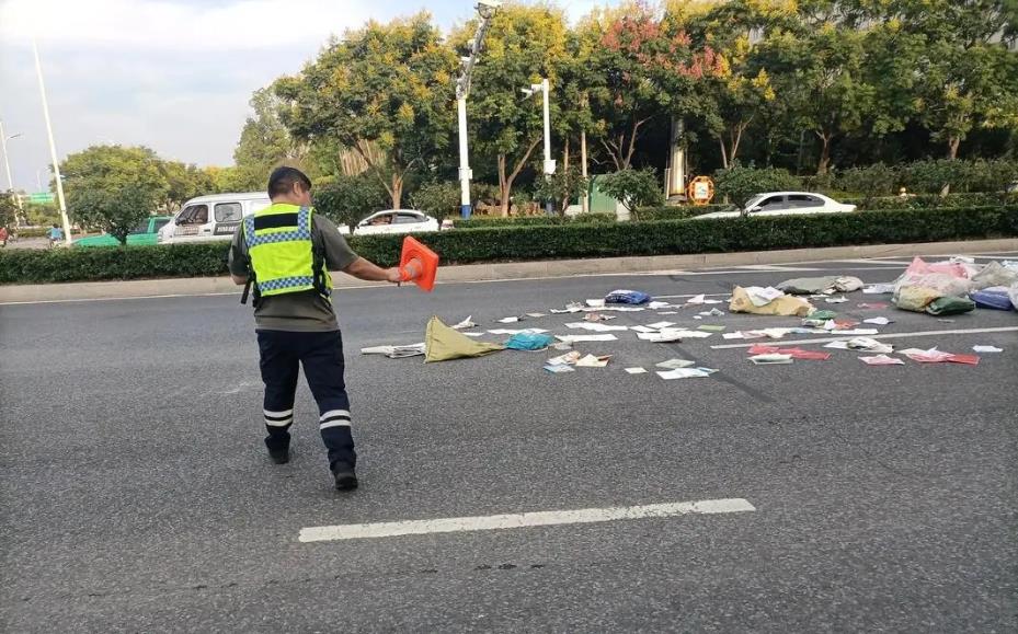 路面垃圾检测